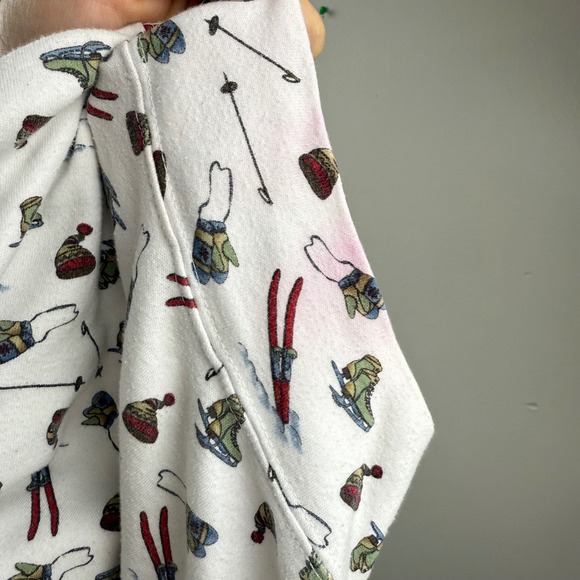 White Stag 18W/20W Ski Skating Winter Print Top – Long Sleeve Mock Neck FLAW - Picture 11 of 12